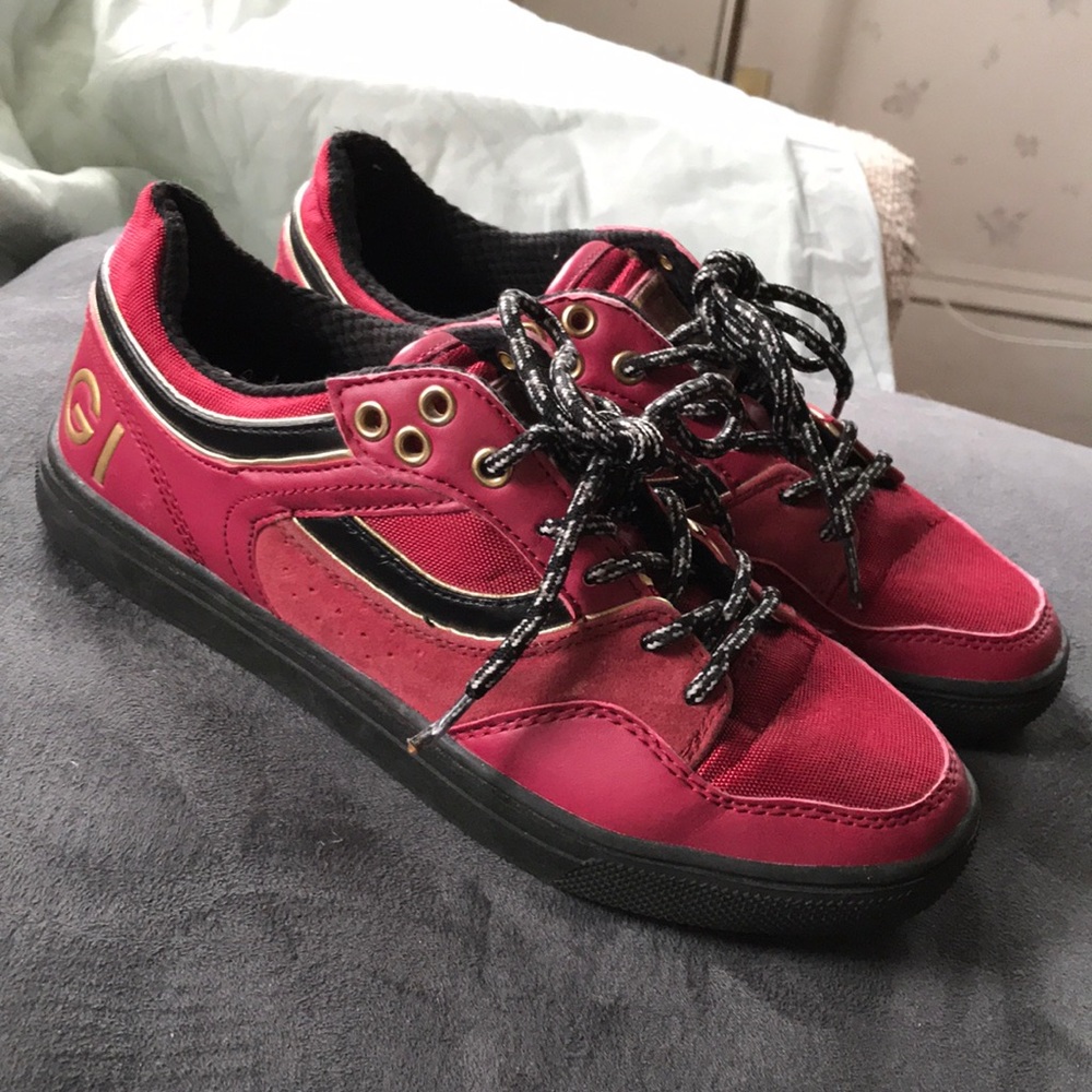 80-90’s Coogi burgundy sneakers Sz 7.5